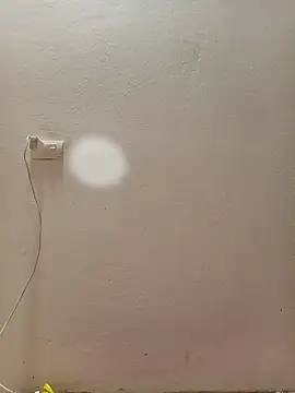 sara-xx online show from December 15, 2025, 2:17 am