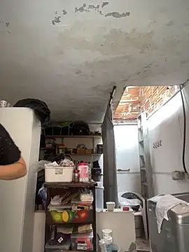 Isabella Hillss online show from December 1, 2025, 6:53 pm