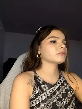 scarlethowens1 online show from January 15, 2026, 2:37 am