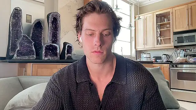 alex islivee online show from August 8, 2026, 7:21 pm