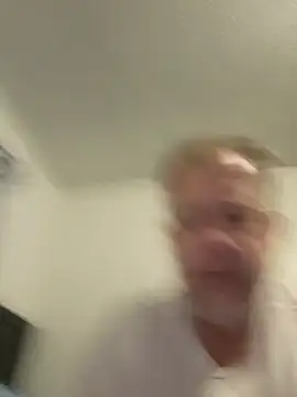 Snapshot of Mikey40wv chatting on February 10, 2026, 1:37 am Mikey40wv online show from February 10, 2026, 1:37 am