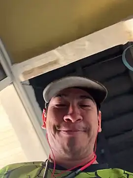 algila08 online show from March 7, 2026, 4:34 pm