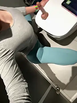 Snapshot of DDREBA chatting on April 3, 2026, 12:33 pm DDREBA online show from April 3, 2026, 12:33 pm