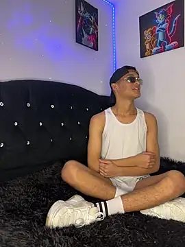 Luigi cumming1 online show from November 18, 2025, 8:28 am