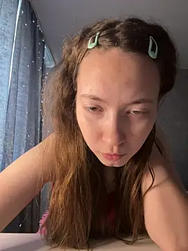 Snapshot of Holy_Poly chatting on January 15, 2026, 7:45 am Holy Poly online show from January 15, 2026, 7:45 am