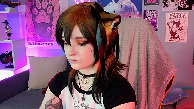 vronnier online show from April 14, 2026, 3:28 pm