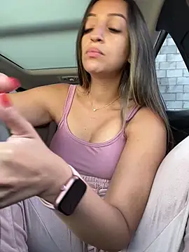 Snapshot of BelleRune chatting on March 15, 2026, 11:39 am BelleRune online show from March 15, 2026, 11:39 am