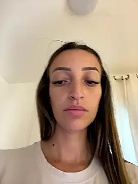 BelleRune online show from January 13, 2026, 8:35 pm