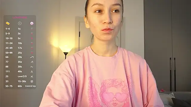 Snapshot of DavidaCordner chatting on November 15, 2025, 7:01 am DavidaCordner online show from November 15, 2025, 7:01 am