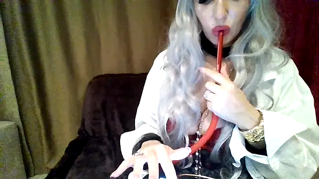 L1ona Luxe online show from November 15, 2025, 7:07 pm