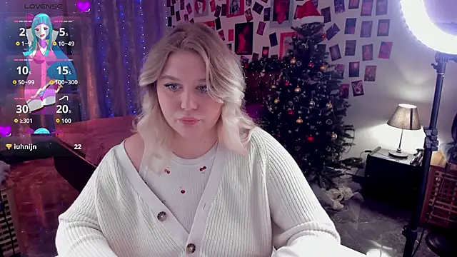 Snapshot of LouiseMous chatting on December 13, 2025, 10:16 pm LouiseMous online show from December 13, 2025, 10:16 pm