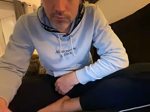 Snapshot of Brandonn1989amateur chatting on December 2, 2025, 9:38 pm Brandonn1989amateur online show from December 2, 2025, 9:38 pm