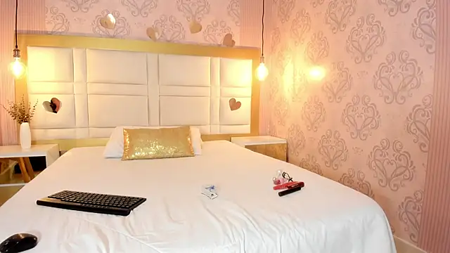 arietta skinny online show from February 23, 2026, 11:44 am