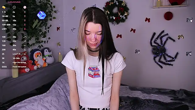 Snapshot of Emmie_shy chatting on January 11, 2026, 11:39 am Emmie shy online show from January 11, 2026, 11:39 am