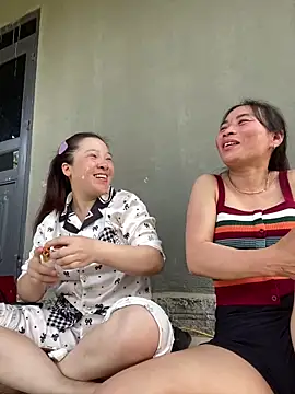 Snapshot of pitty_mymi chatting on March 19, 2026, 8:25 am pitty mymi online show from March 19, 2026, 8:25 am