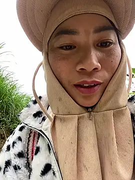 Snapshot of pitty_mymi chatting on March 11, 2026, 6:51 am pitty mymi online show from March 11, 2026, 6:51 am