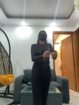 sexyayeshadesi online show from May 10, 2026, 6:10 pm
