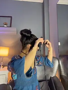 Snapshot of AmbarOishi__ chatting on January 6, 2026, 2:10 pm AmbarOishi online show from January 6, 2026, 2:10 pm