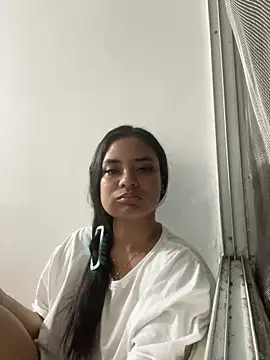 lizmy online show from December 15, 2025, 6:52 am