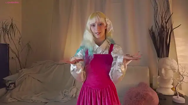 Snapshot of BeverlyWahoske chatting on November 14, 2025, 9:07 pm BeverlyWahoske online show from November 14, 2025, 9:07 pm