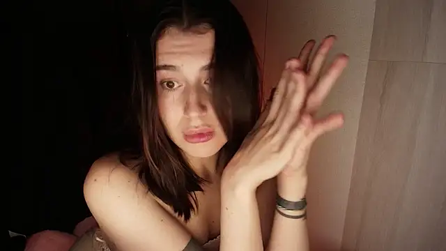 KristinaScott online show from March 8, 2026, 6:00 pm