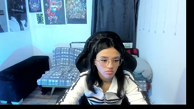 Candy  Girll18 online show from February 19, 2026, 11:23 pm