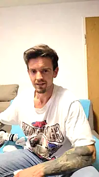 Snapshot of Mystery_Mark chatting on June 30, 2026, 5:24 pm Mystery Mark online show from June 30, 2026, 5:24 pm