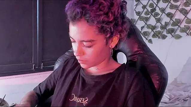 Anny Kiitty online show from February 24, 2026, 7:48 pm