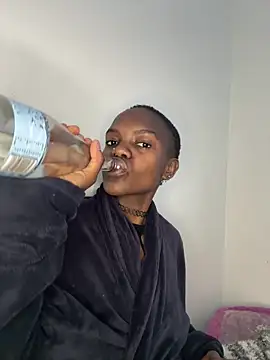 Snapshot of choc_mistyy chatting on November 17, 2025, 10:52 am choc mistyy online show from November 17, 2025, 10:52 am