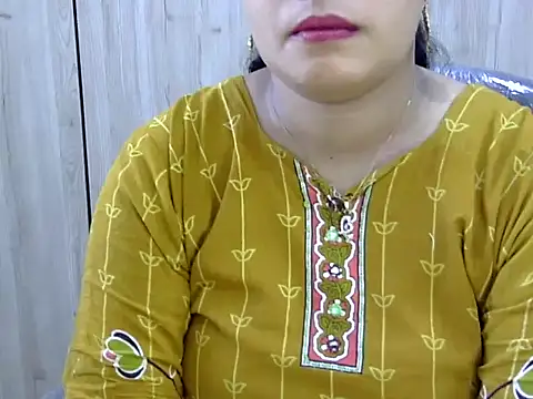 Muskan Jha online show from March 25, 2026, 3:39 am