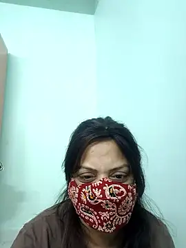 Cute-richa1 online show from January 10, 2026, 11:55 pm