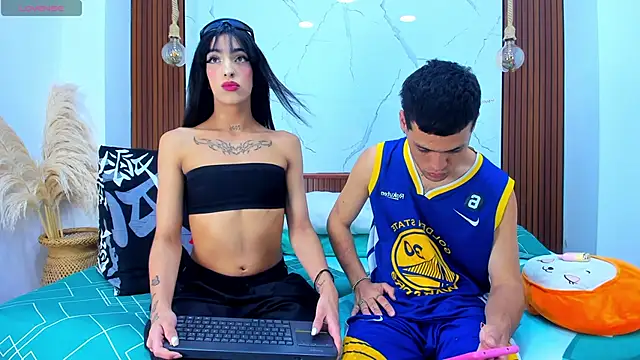 Snapshot of Loversinfire2 chatting on November 16, 2025, 8:13 pm Loversinfire2 online show from November 16, 2025, 8:13 pm