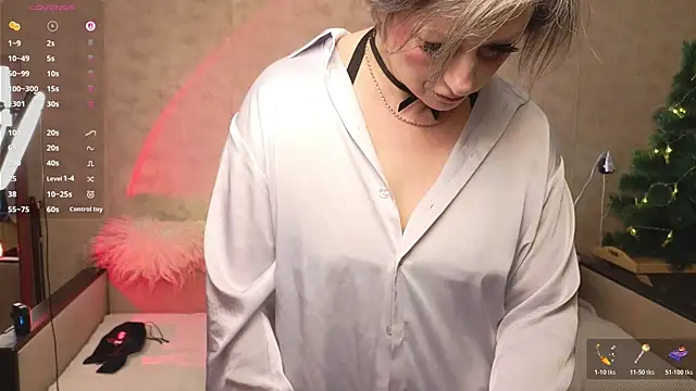 Snapshot of ElaraSable chatting on December 19, 2025, 12:18 pm ElaraSable online show from December 19, 2025, 12:18 pm