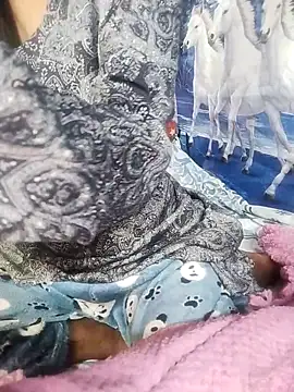 sexysushma1992 online show from February 19, 2026, 4:53 am