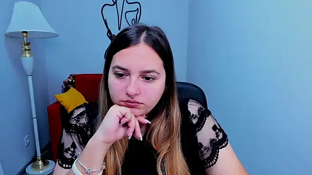 Maria Bond online show from November 30, 2025, 6:58 am