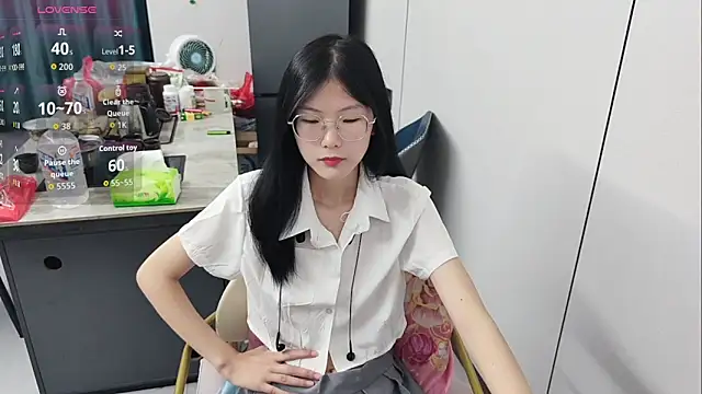 Snapshot of xlin-baby chatting on May 11, 2026, 2:18 pm xlin-baby online show from May 11, 2026, 2:18 pm