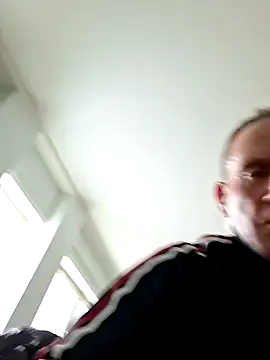 Snapshot of JonnaCD chatting on April 6, 2026, 3:13 pm JonnaCD online show from April 6, 2026, 3:13 pm