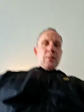 Snapshot of JonnaCD chatting on April 5, 2026, 4:24 pm JonnaCD online show from April 5, 2026, 4:24 pm