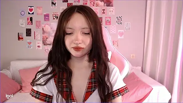 Snapshot of Lexi_Bottom chatting on February 4, 2026, 2:17 am Lexi Bottom online show from February 4, 2026, 2:17 am