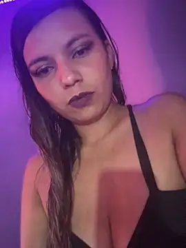 cattia 11 online show from November 17, 2025, 9:19 pm