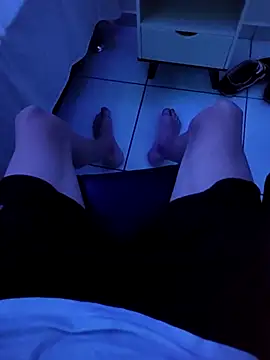 bnnzin online show from November 30, 2025, 5:41 am