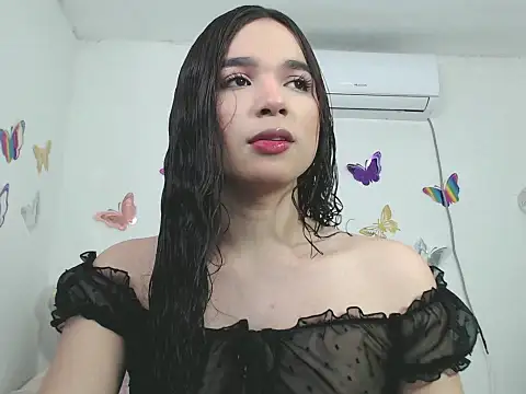 Snapshot of dulce_sophii chatting on December 18, 2025, 3:44 am dulce sophii online show from December 18, 2025, 3:44 am