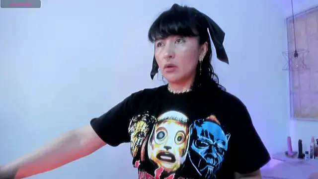 LILITH LIBELULA online show from May 25, 2026, 12:04 pm