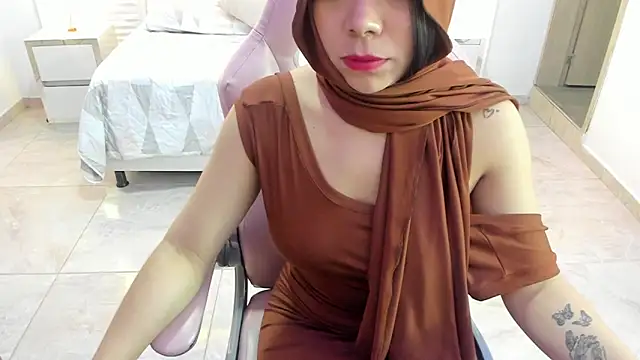 Tahira bakir online show from November 18, 2025, 3:37 pm