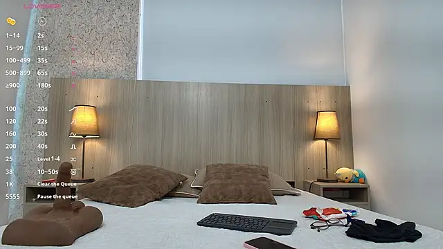 mature eva1 online show from February 10, 2026, 11:20 am