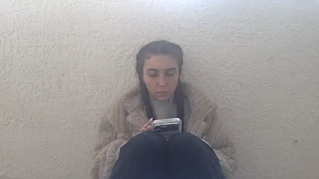 Snapshot of sometimesmiachristina chatting on December 16, 2025, 12:31 pm sometimesmiachristina online show from December 16, 2025, 12:31 pm