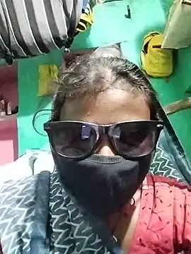 Snapshot of Menka_cut34 chatting on May 24, 2026, 7:30 am Menka cut34 online show from May 24, 2026, 7:30 am