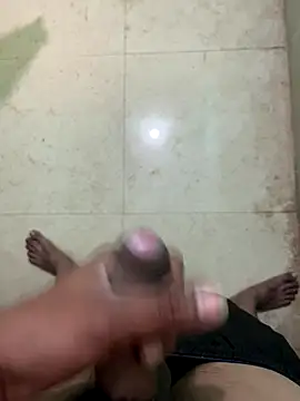 Snapshot of Fuckstar2001@xh chatting on December 3, 2025, 6:36 am Fuckstar2001xh online show from December 3, 2025, 6:36 am