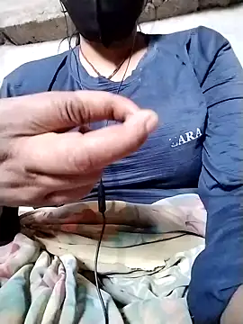 CUTE 123X online show from November 21, 2025, 9:30 am