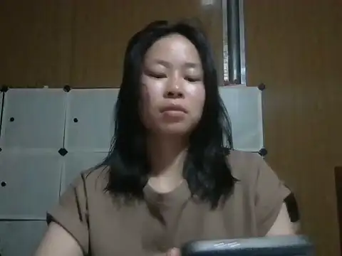 Snapshot of Cat-meow chatting on April 27, 2026, 2:15 pm Cat-meow online show from April 27, 2026, 2:15 pm